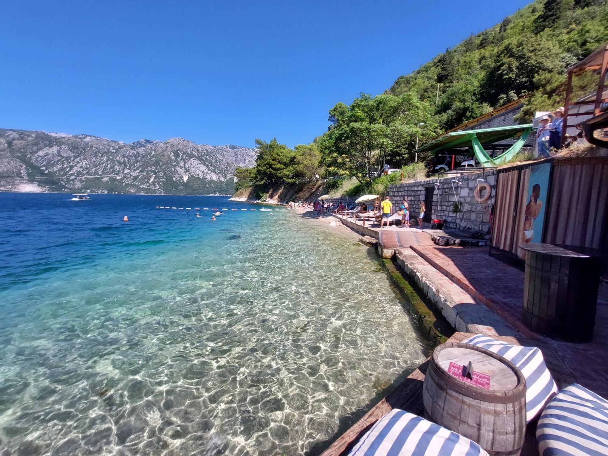 Bluemarine Rooms & Apartments Perast Esterno foto