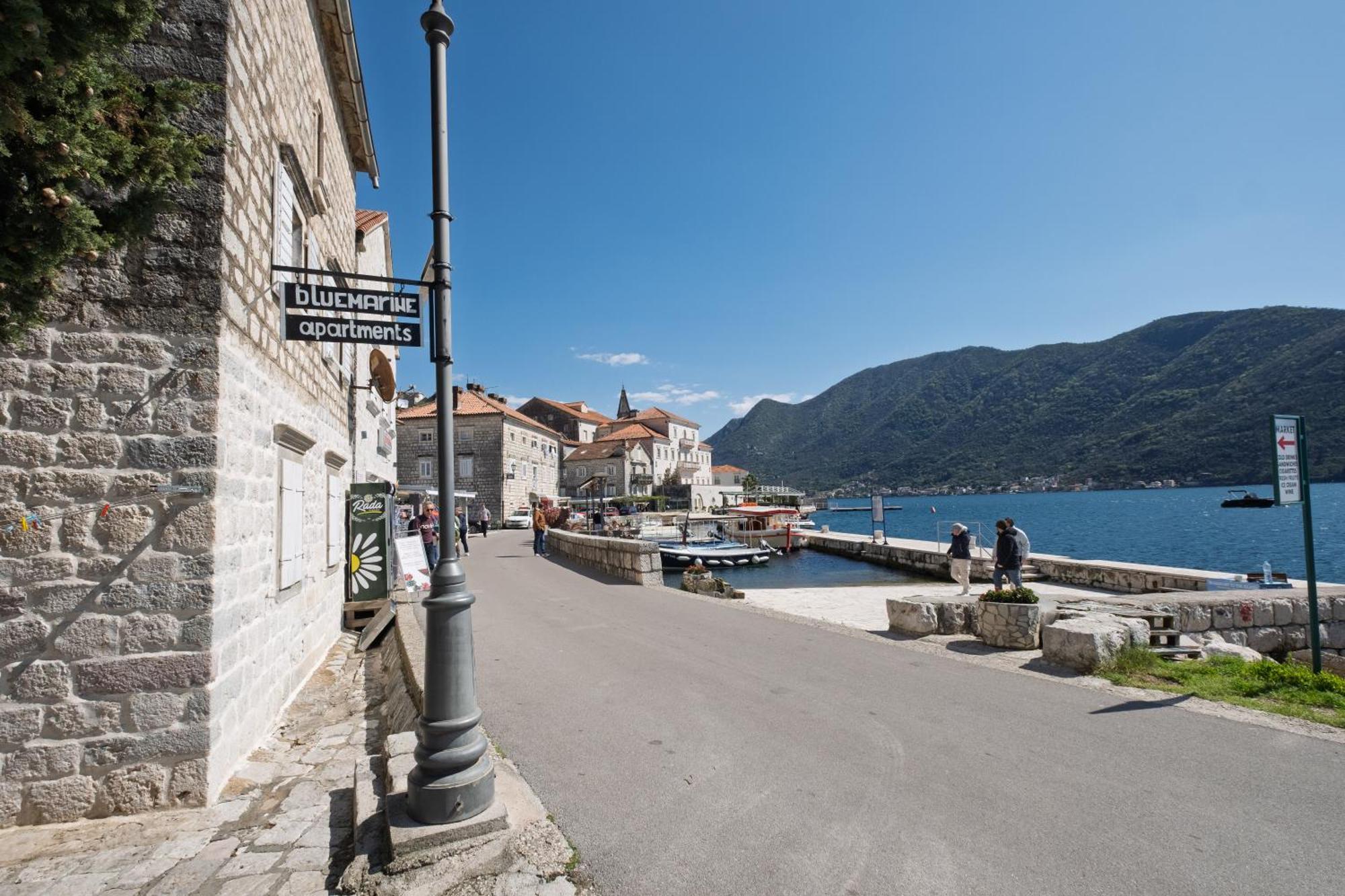 Bluemarine Rooms & Apartments Perast Esterno foto