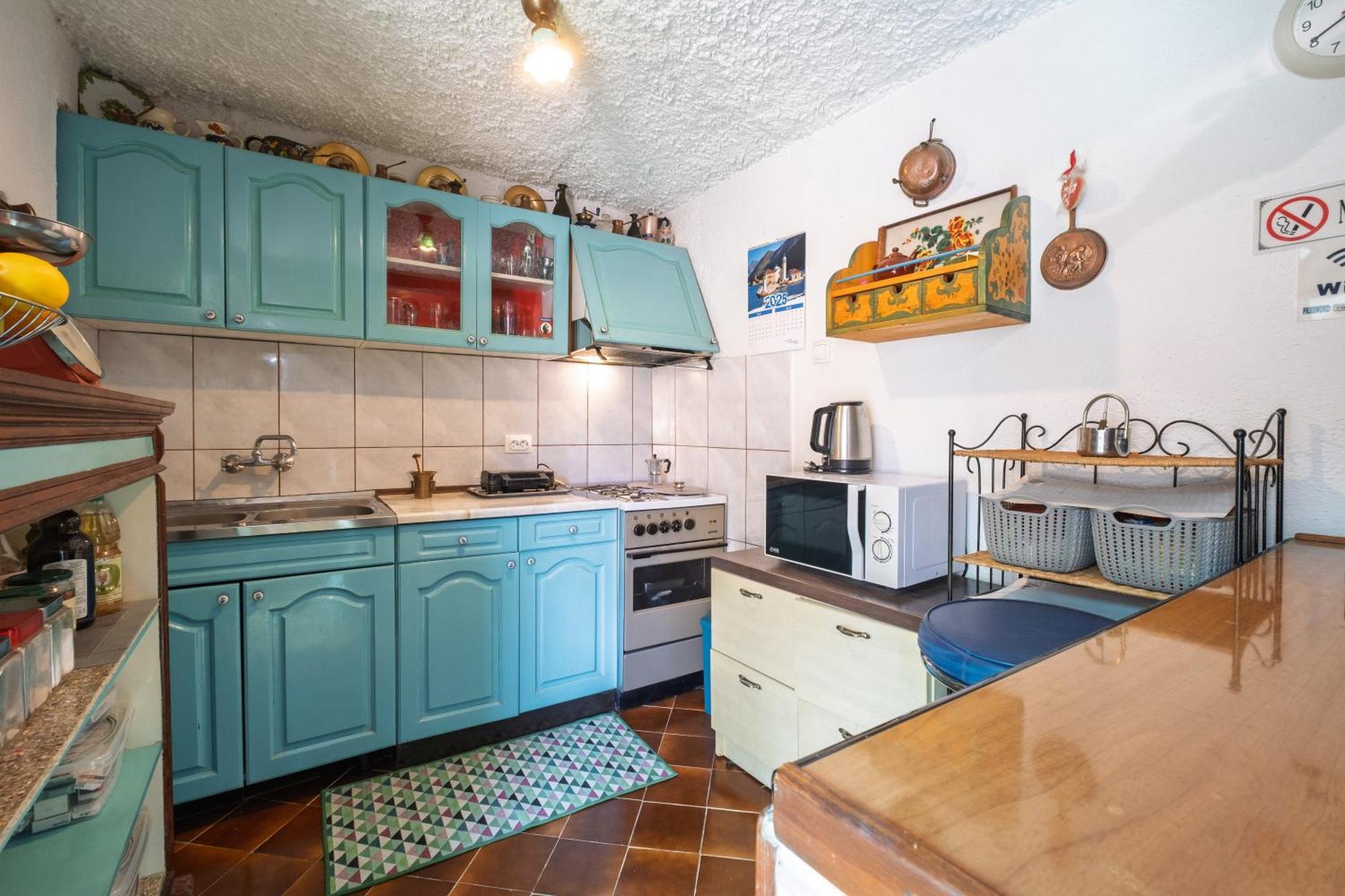 Bluemarine Rooms & Apartments Perast Esterno foto