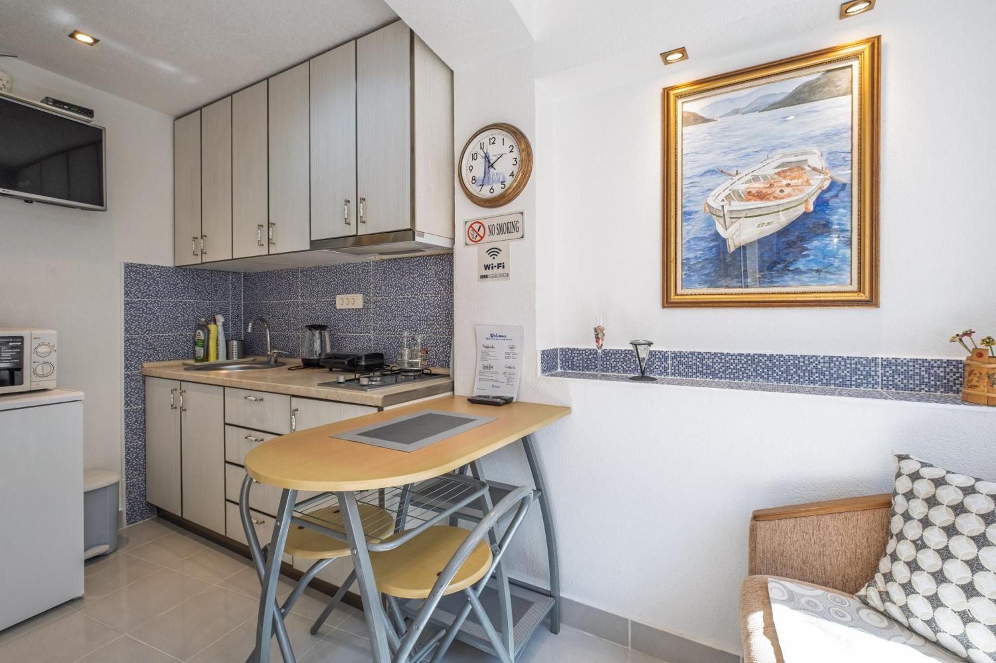 Bluemarine Rooms & Apartments Perast Esterno foto