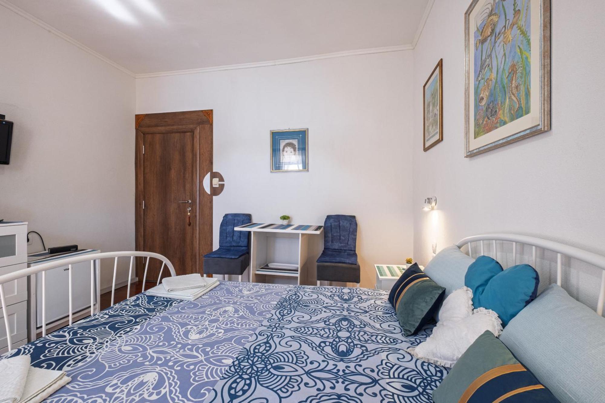 Bluemarine Rooms & Apartments Perast Esterno foto